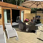 Cedar Boutique Lodge-dog Fishing And Access *