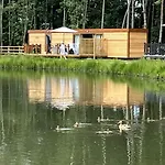 Cedar Boutique Lodge-dog Fishing And Access York